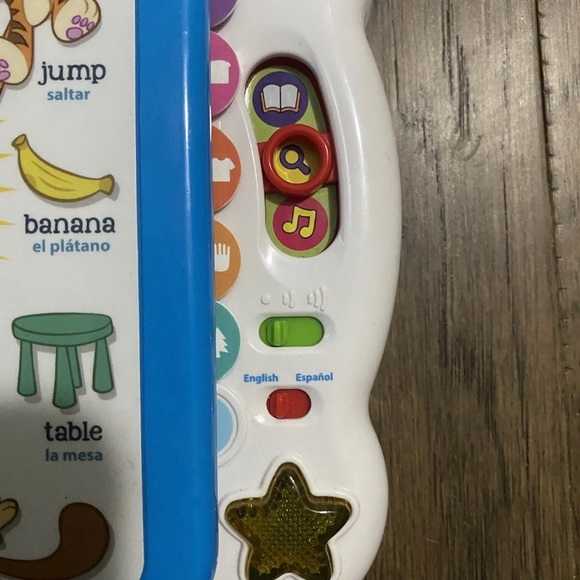 Leap Frog Learning Friends 100 Words Book works great English Spanish - Picture 2 of 9